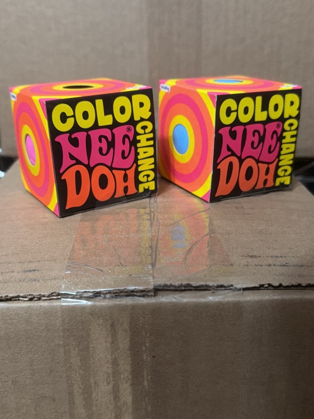 Needoh!! Color Change Sensory Toy - Pink & blue